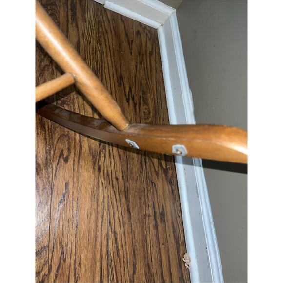 Vintage OAK HILL USA Rustic Country Maple Wood CHILD Mini Rocking Chair - Picture 9 of 9